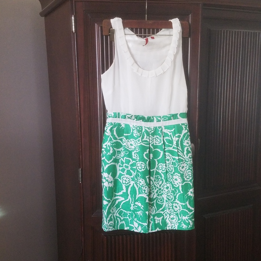 Green and white pleated dress